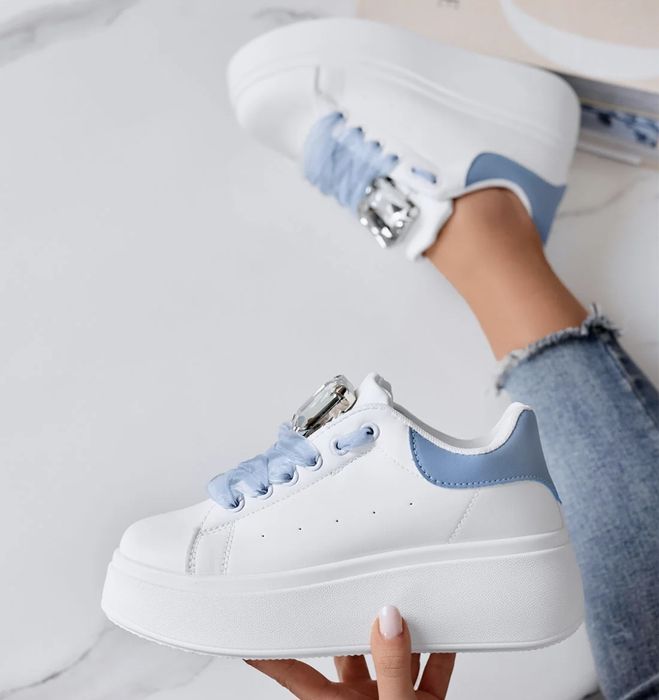 Nowe sneakersy 39