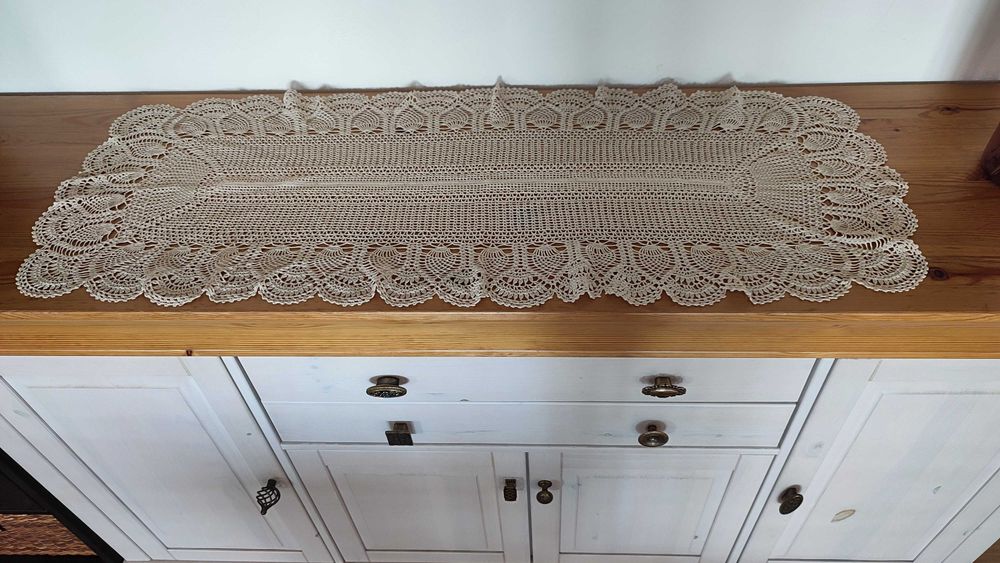 Дорожка на стол, комод, ранер, работа крючком в стиле бохо