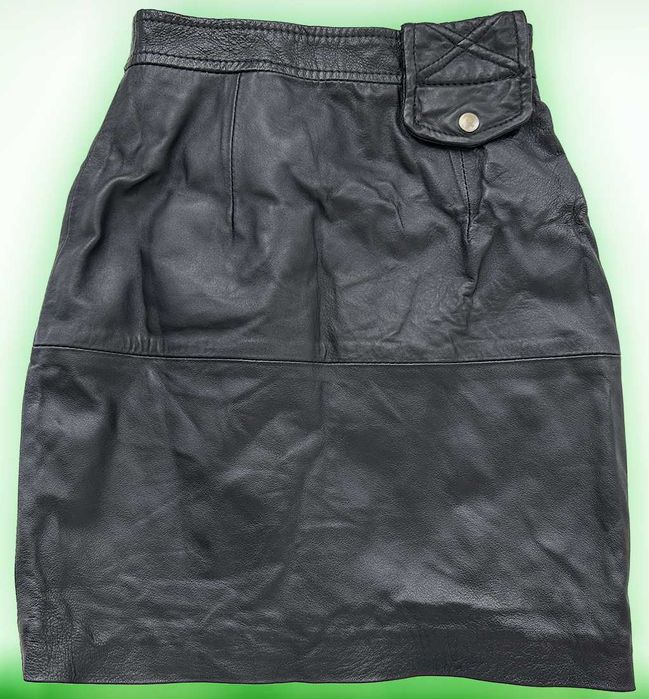 Mini-Saia em Pele Preto, como Nova