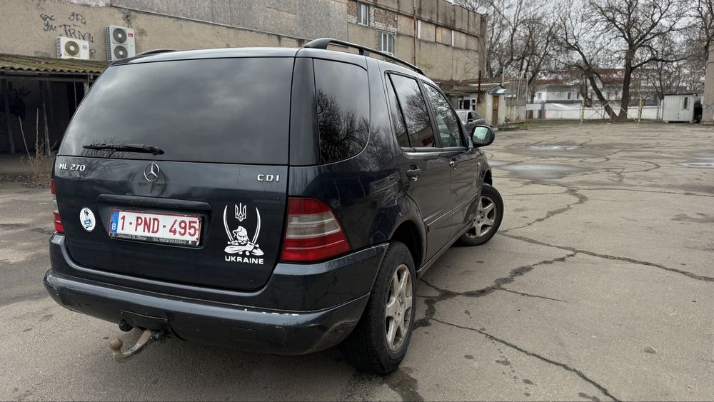 Мерседес ML270 2,7 дизель механика