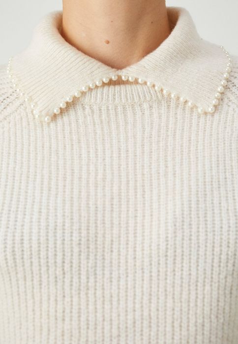 Sweter z kołnierzykiem z perełkami Only L