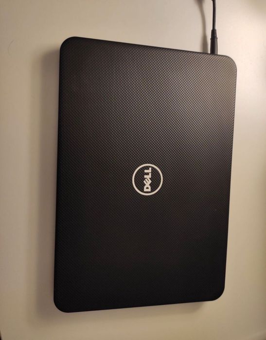 Laptop DELL Inspiron 3537
