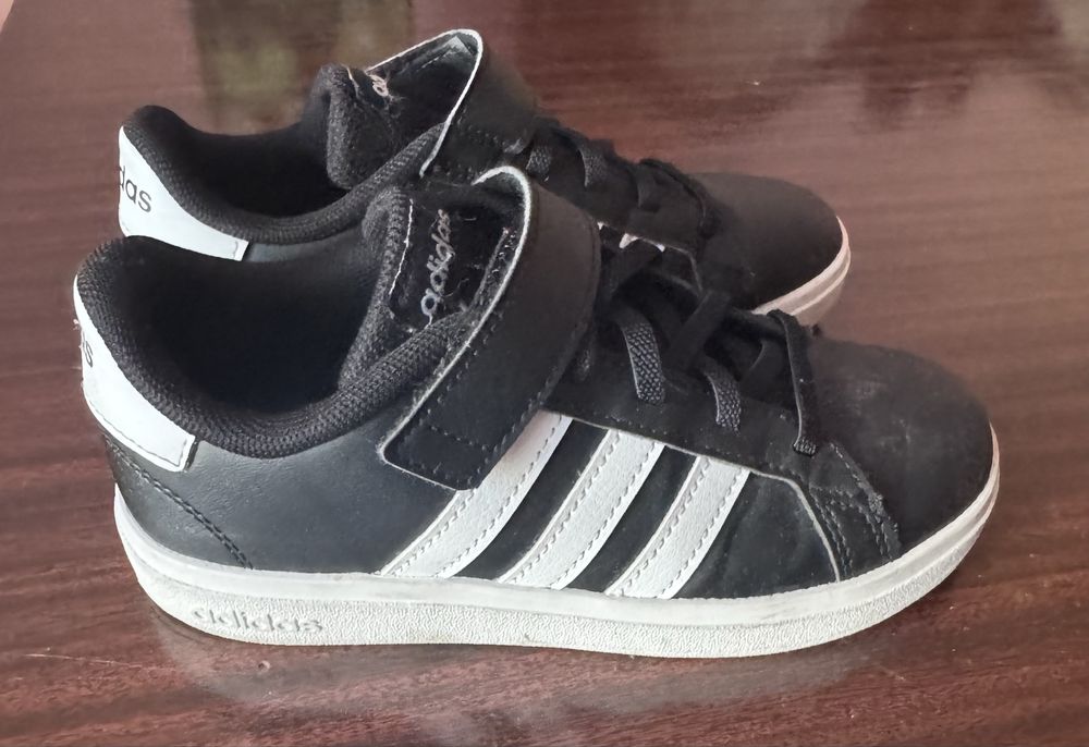 Adidas дитячі 31