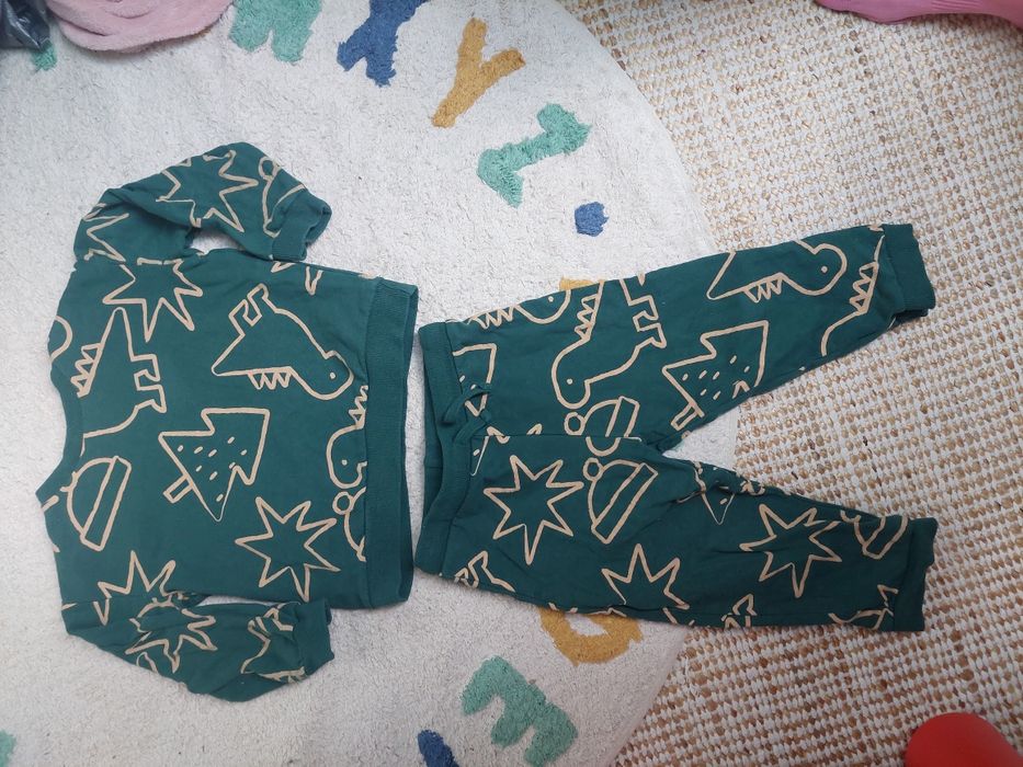 Dres z motywem zimowym