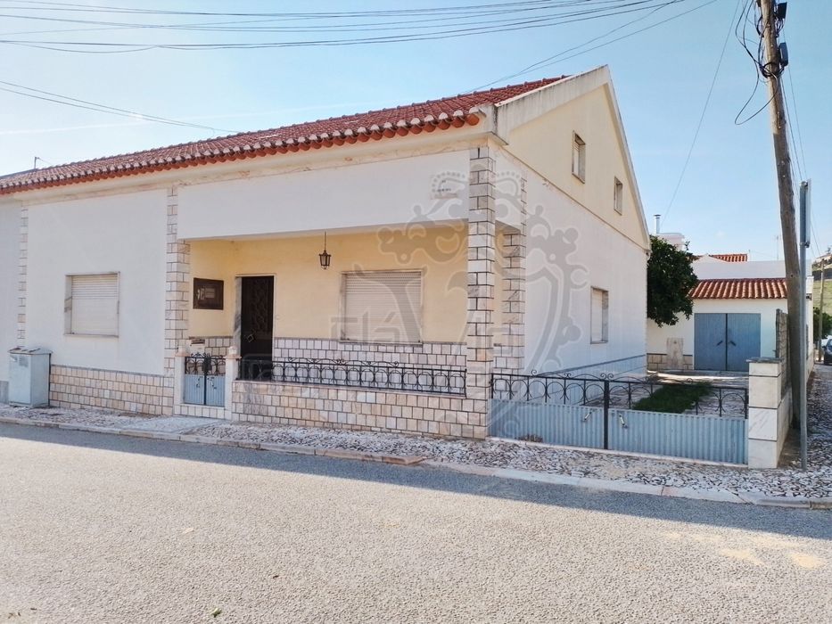 Moradia T7 para venda em Estremoz