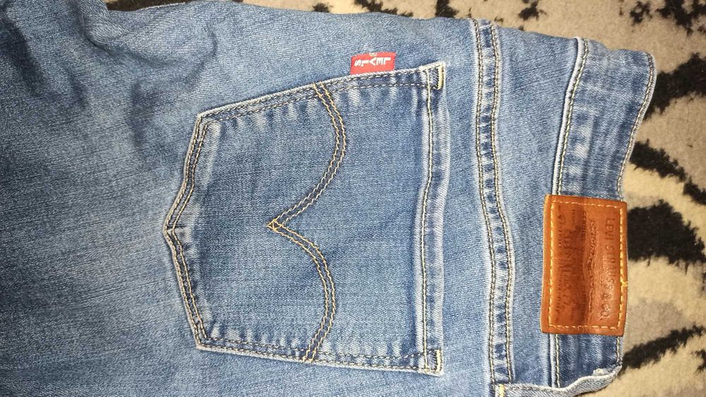 Spodnie dżinsy jeans Lévi-Strauss 712 slim rozmiar 28