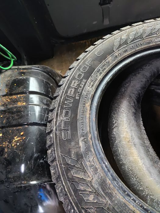 Dwie opony zimowe 205/65/16c