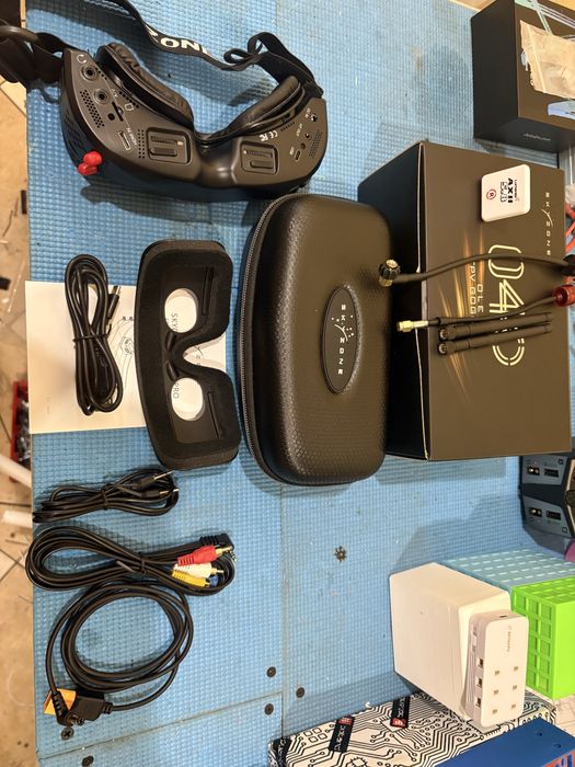 Gogle FPV Skyzone 04O Pro prawie nowe plus nowy VRX walksnail