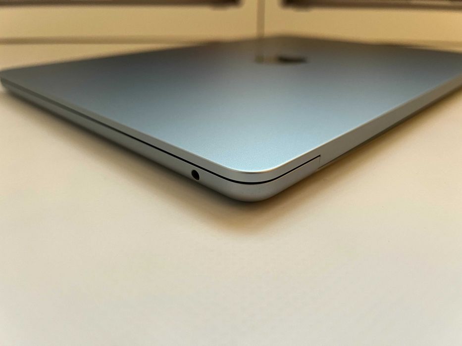 MacBook Air M4 A3240 Sky Blue Разбірка Дисплей Топкейс