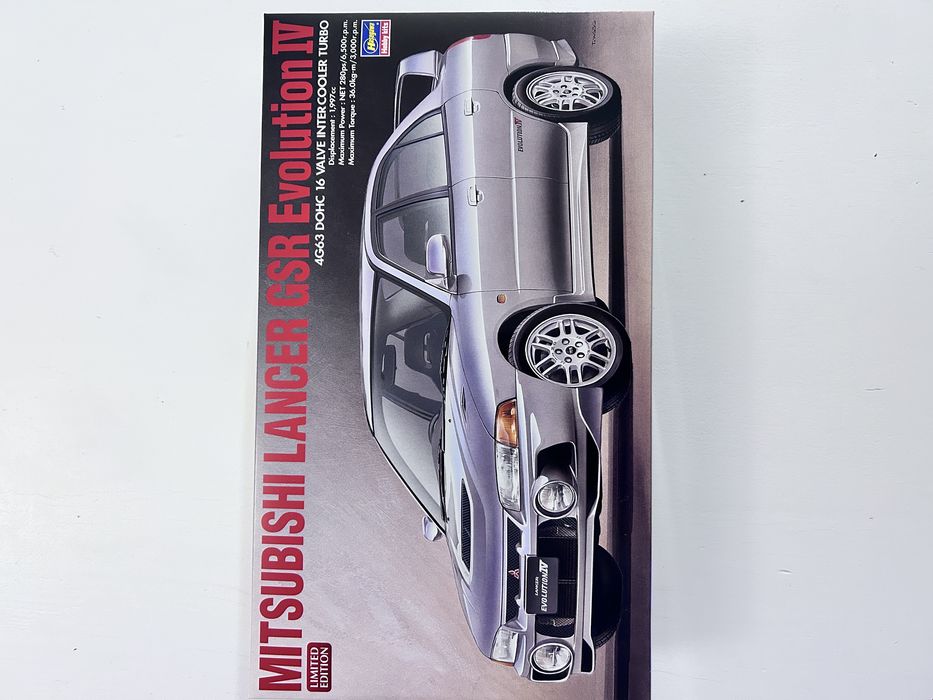 Samochód Mitsubishi Lancer GSR Evolution IV model Hasegawa 20726