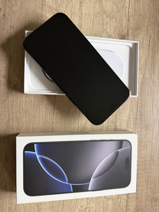 APPLE iPhone 16 Pro Max 256 GB Black Titanium