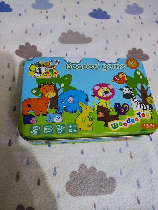 Дерев'яні іграшки зі шнурком