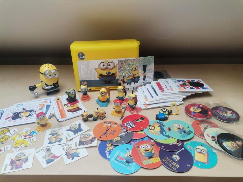 Duży zestaw Minionki dla kolekcjonera figurki, karty,tatuaże itd