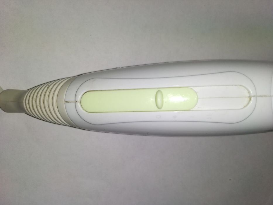 Фен "Philips" мощный б/у.