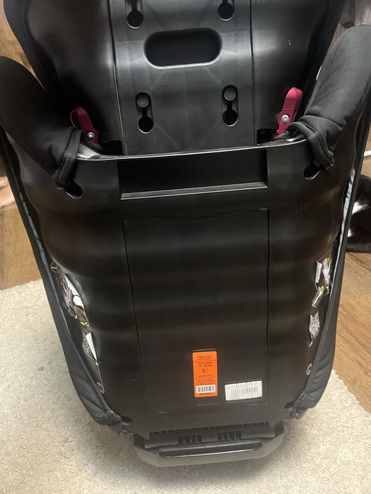 Автокрісло Britax Römer KID II (Black Series) (Cosmos Black)