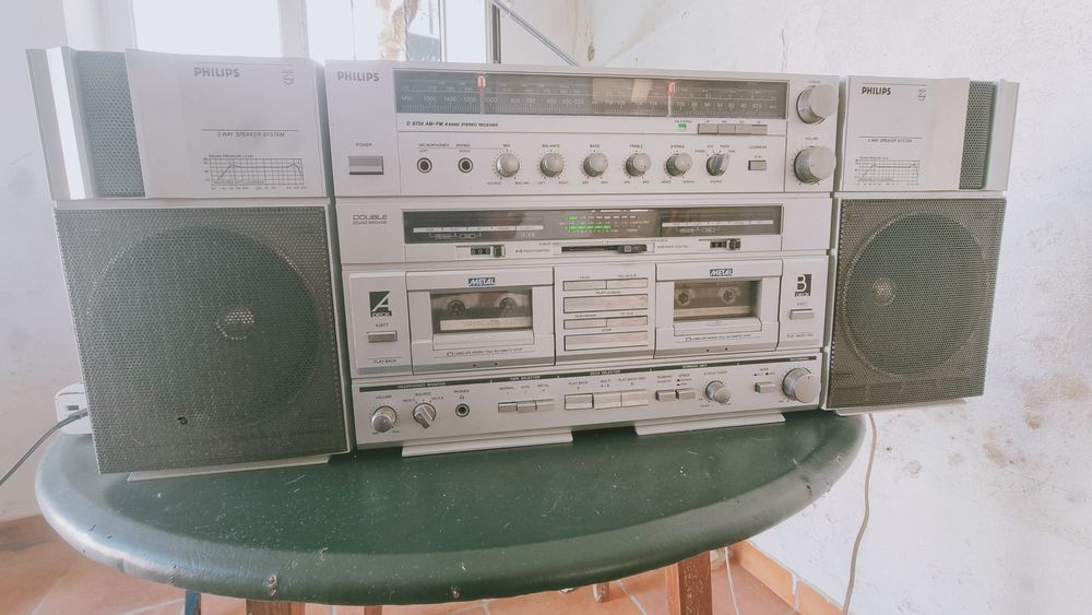 Philips D8734 Vintage Boombox