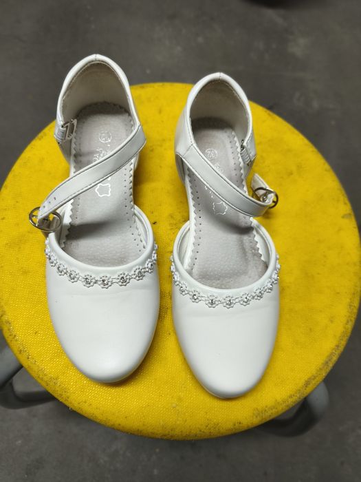 Buciki dla dziewczynki komunijne  32