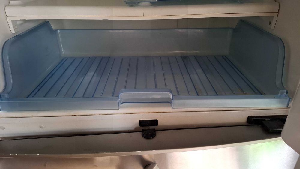 Gavetas e Prateleiras Combinado Bosch