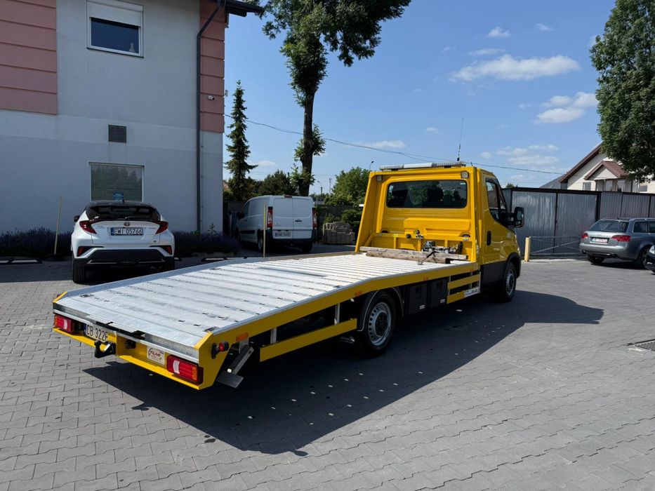 Wynajem lawety autolawety IVECO DAILY