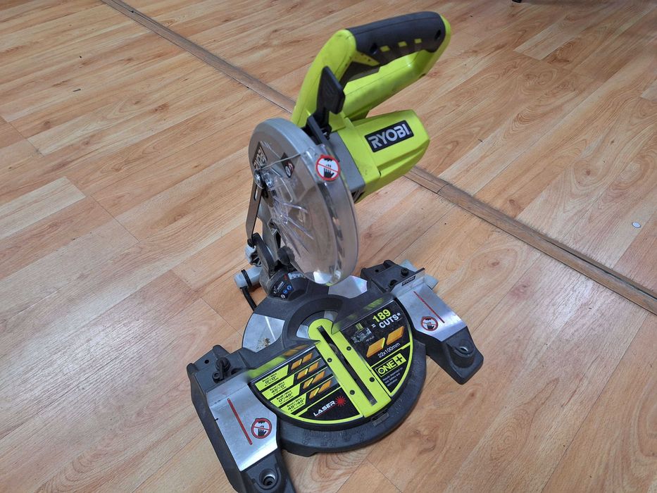 RYOBI EMS190DCL Pilarka ukośnica akumulatorowa do drewna