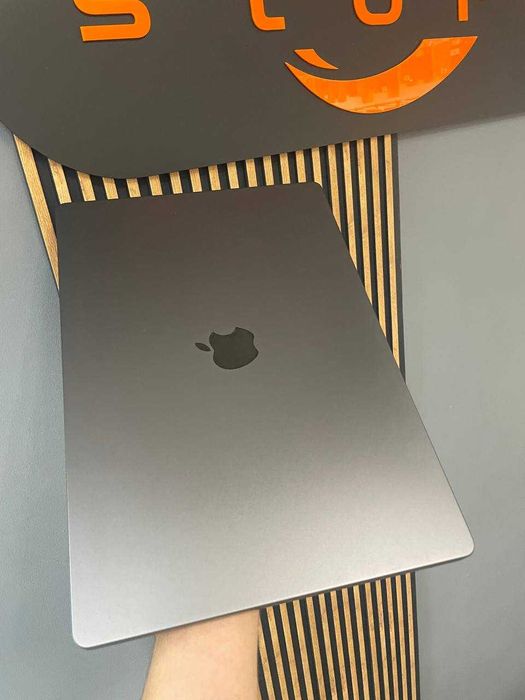 MacBook Pro 16" M4 Pro 24GB / 512GB Space Black (2024)