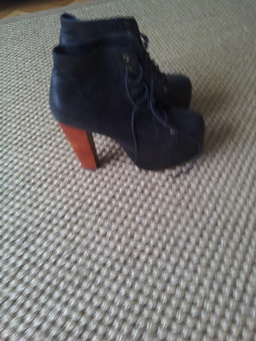 Buty na platformie 39