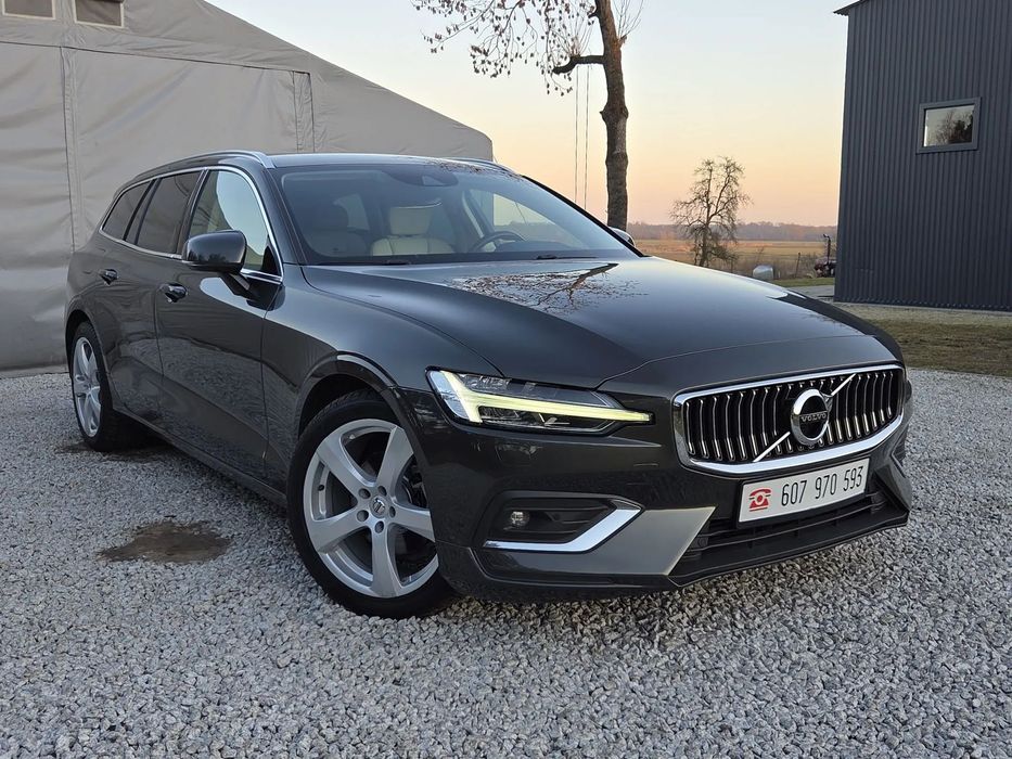 Volvo V60 B4 197KM INSCRIPTION webasto skóra kamera Blis navi Fulled ACC+Pilot