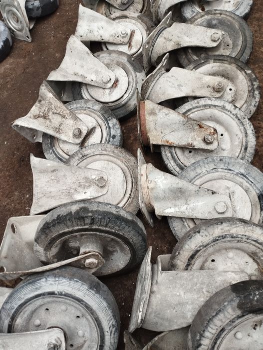 Kółka do wózków transportowych