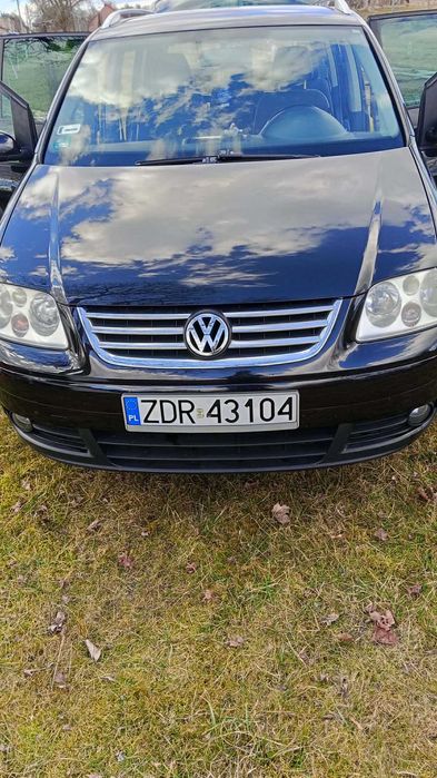 Samochód osobowy Volkswagen Touran