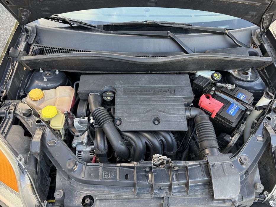 Ford Fusion 1.25    (gasolina)