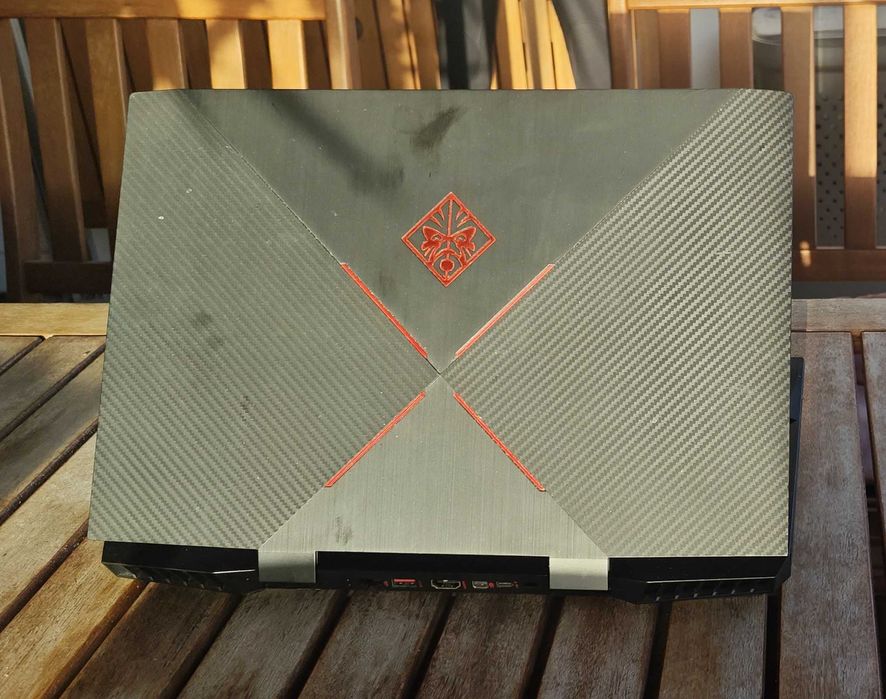 Portátil Gaming HP Omen 15 | i5 8ª Gen | 16GB RAM | SSD 1TB + 256GB | Bateria Nova