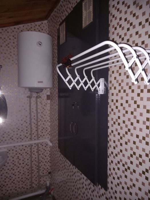 Квартира подобово с.Центральне 1000 грн.