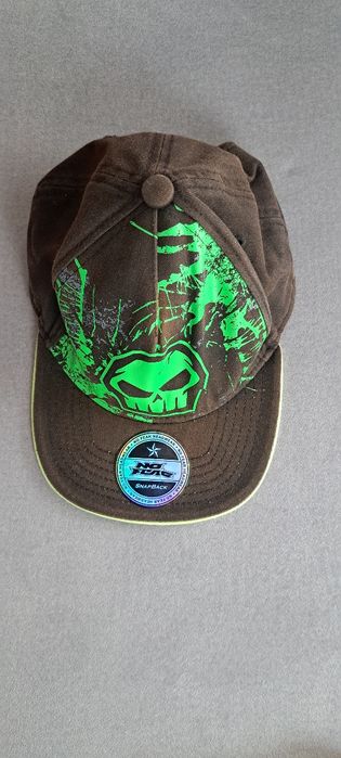 Czapka z daszkiem chłopięca