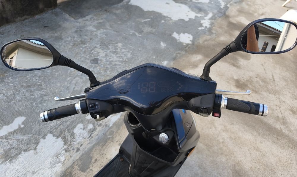Moto elétrica usada
