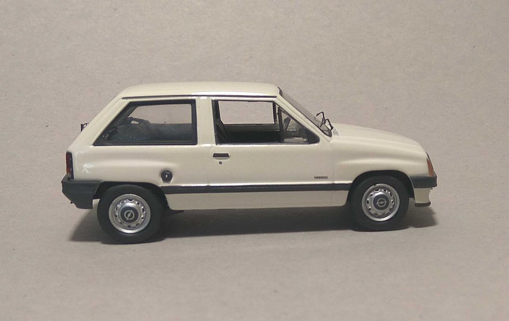 Opel Corsa А 1982-87 Schuco 1/43 модель