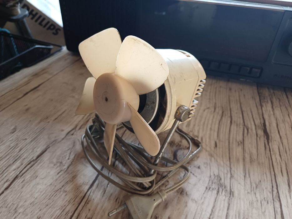 Wiatrak radziecki PRL wentylator