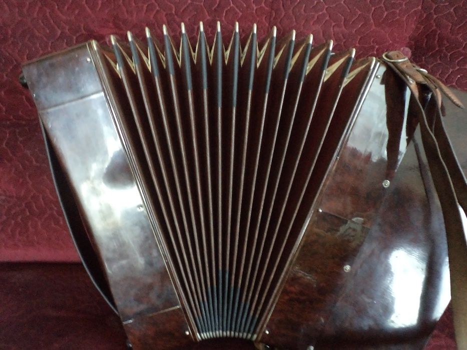 Akordeon Paolo Soprani 80 basów