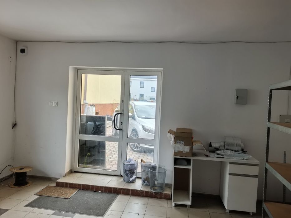 Lokal na działalność biurową/usługową