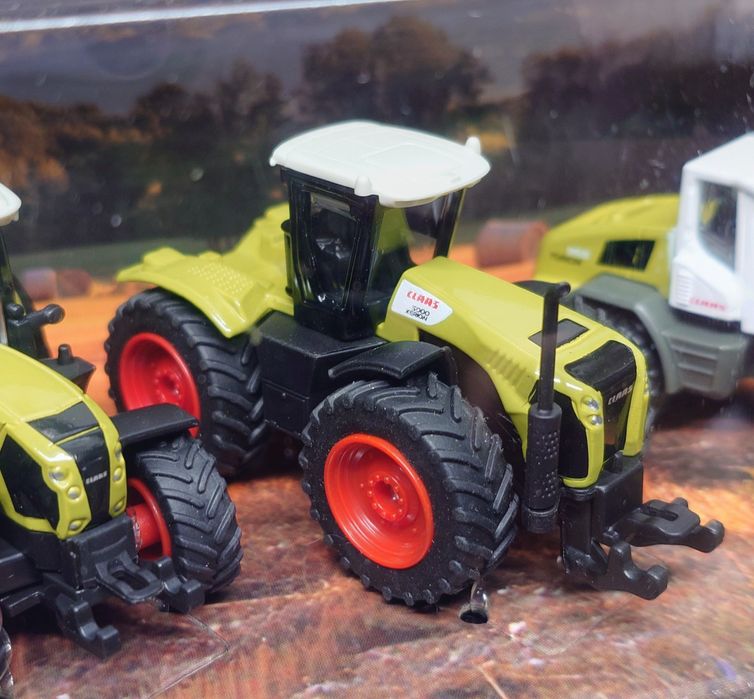 Majorette farm edition series CLAAS kombajn traktor id Buzz VW diorama resorak