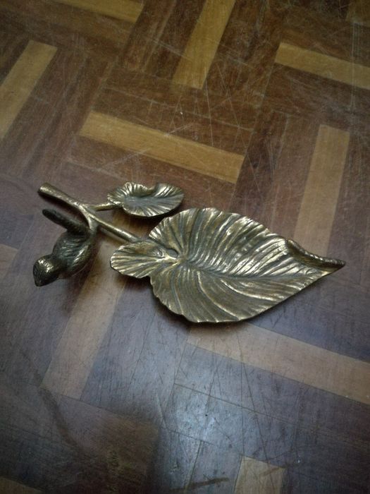 Peça em bronze