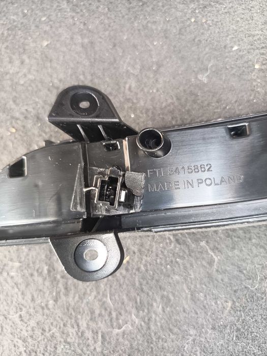 Par de piscas, Mercedes w 211 novas.