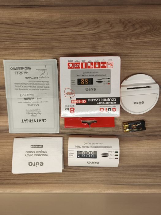 Wolnostojący czujnik czadu CD-80B8 firmy Eura.