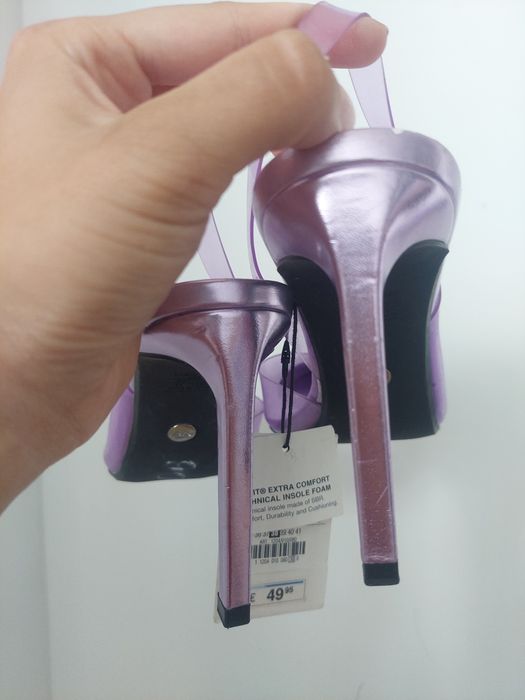 Nowe piękne szpilki holo ZARA 38