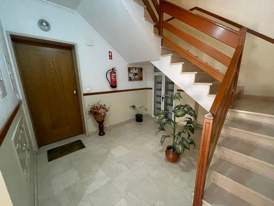 T3 com 2 Varandas, Garagem , perto da  estação Comboio