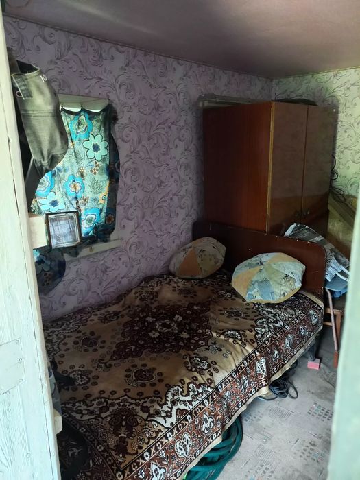 Дача 25 м. кв., уч. 6,7 сот. пр. Б. Хмельницкого. Печь. Вода. Свет.