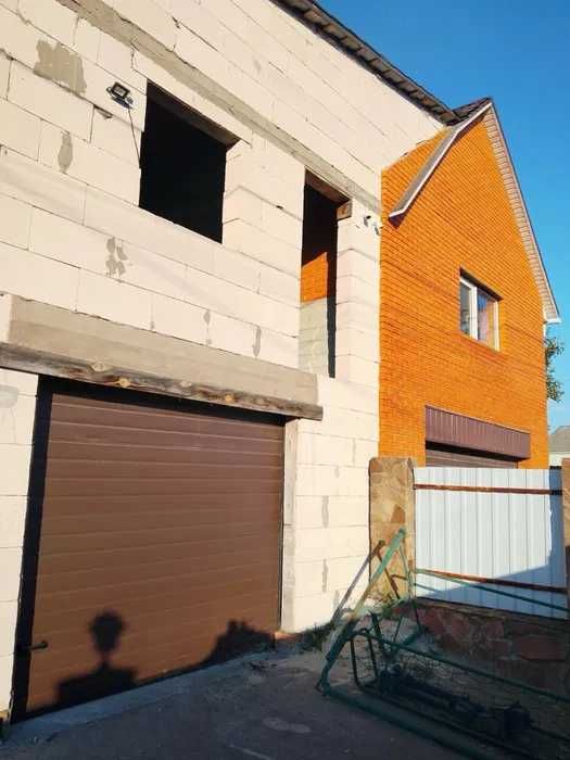 Оренда будинку з боксом під СТО/склад Нові Петрівці 350 м² +300 м²