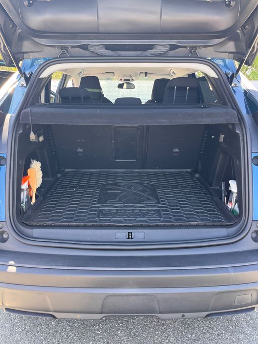 Продаю своє авто Peugeot 3008