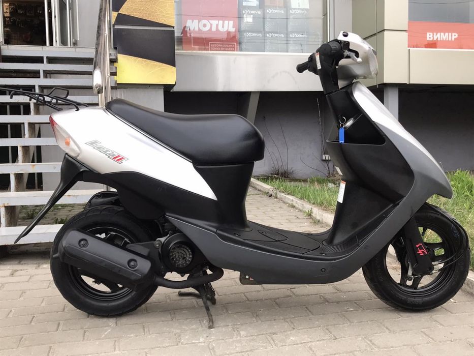 Мопед скутер Suzuki let’s
