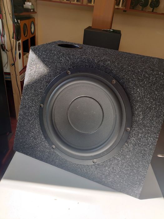 Автомобильный сабвуфер 10" динамик Warfidale. Cambridge Audio. England
