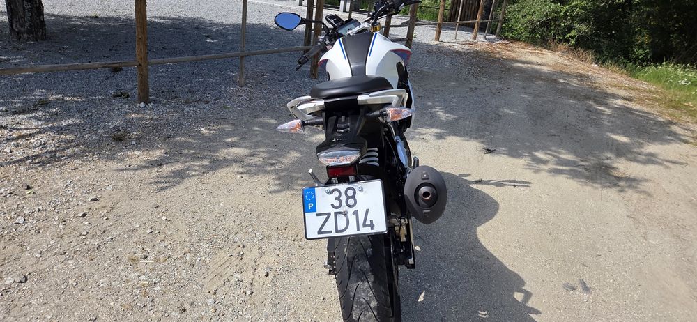 BMW G310R mota 14320 kms